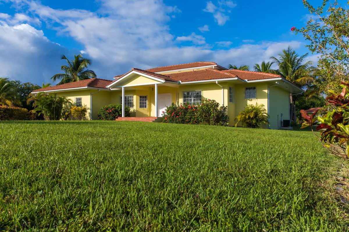 Front Entrance Grand Bahama Home For Sale Freeport