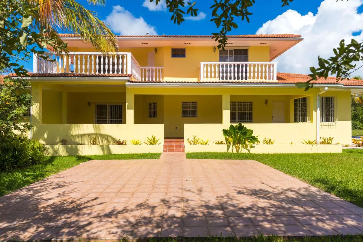 Patio of Grand Bahama Home For Sale in Bahamia on Golf Course