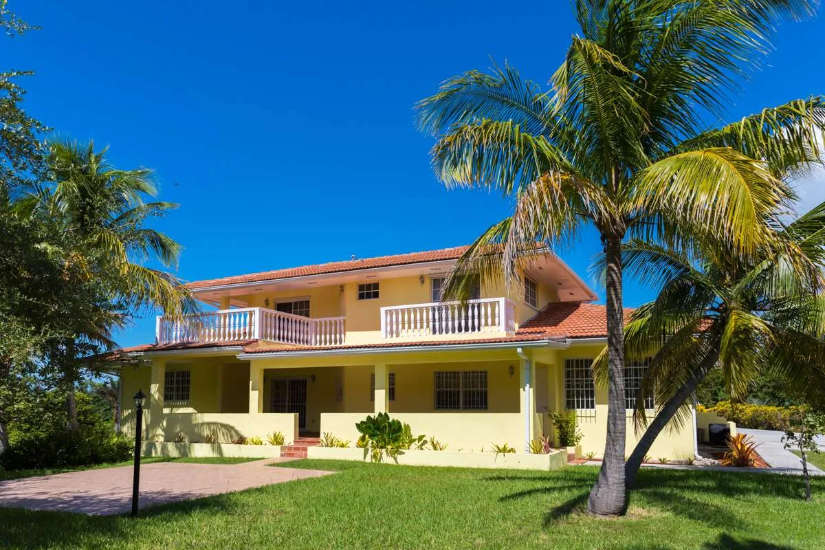 Bahamia Home Patio