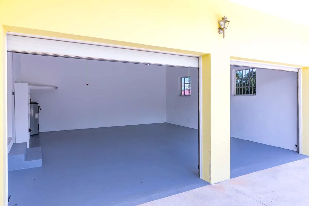 Bahamia Home Garage