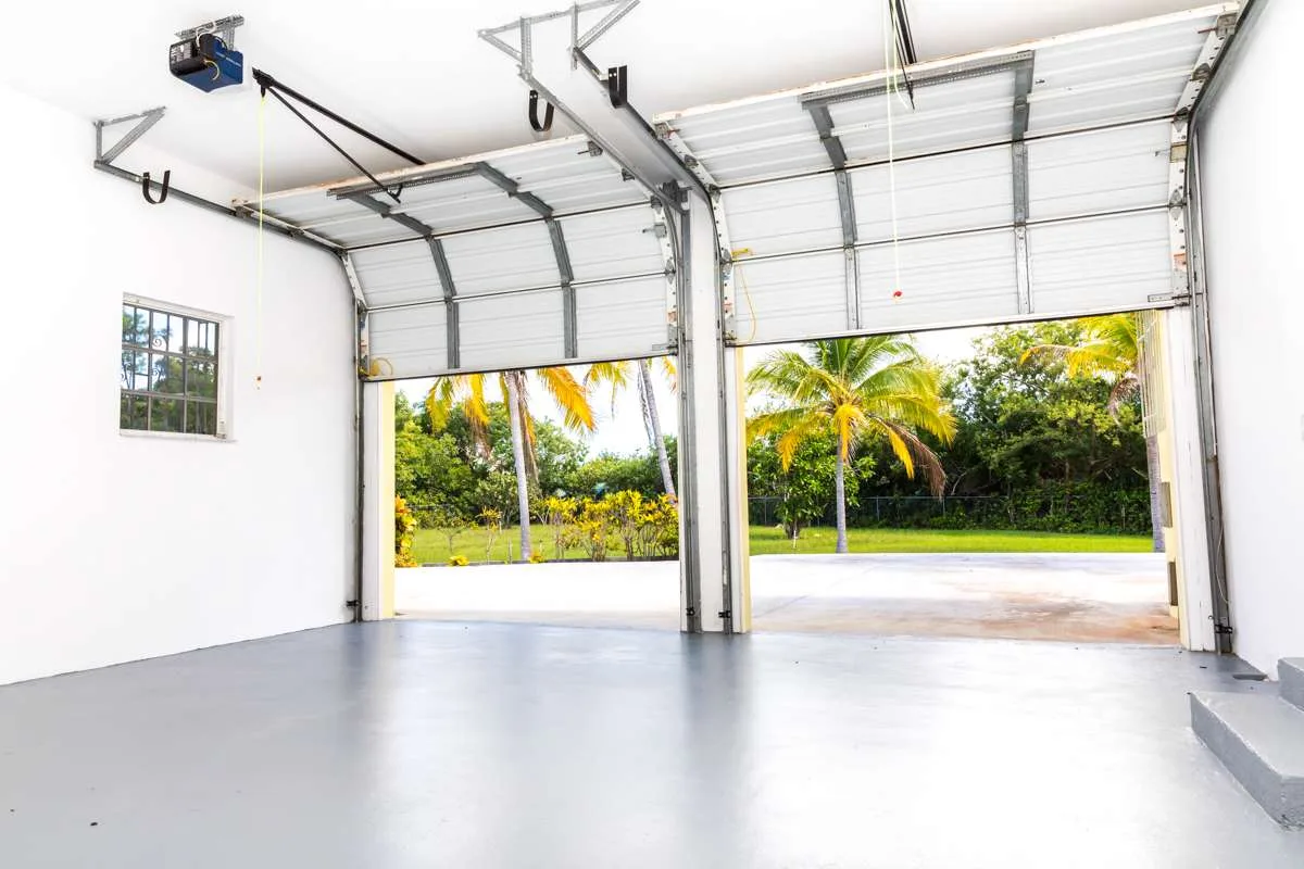 Bahamia Home Garage
